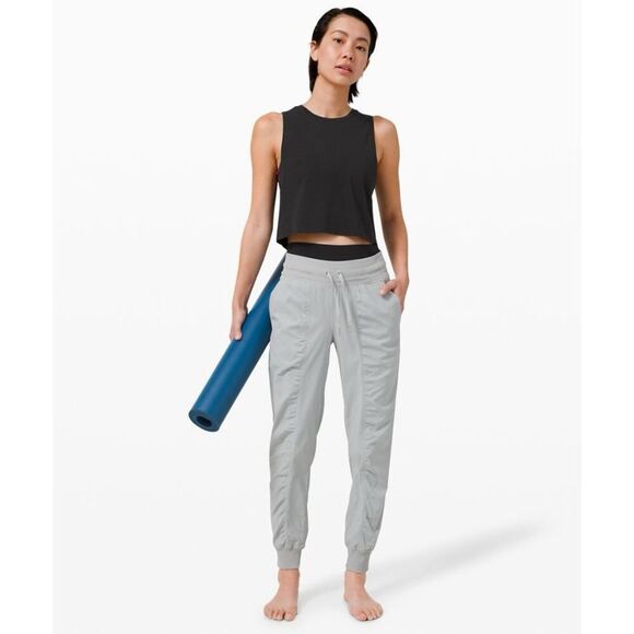 ✨Lululemon Cut Back Crop Black Sz Small Tank Top✨ - Picture 2 of 9